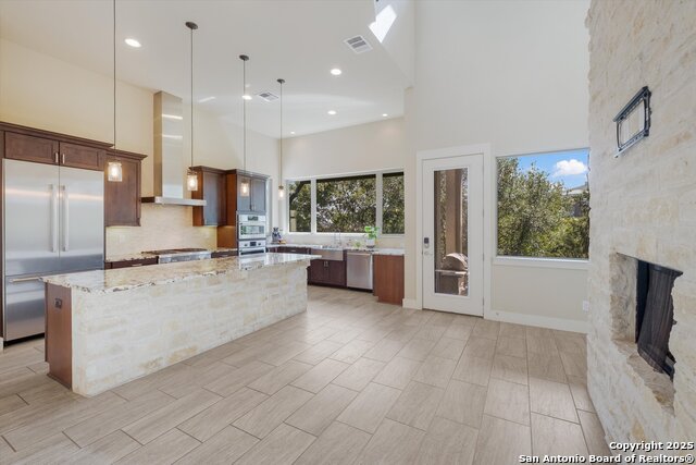 Image 13 of 41 For 10046 Ivory Cyn