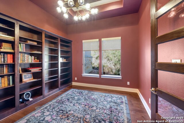 Image 22 of 41 For 10046 Ivory Cyn