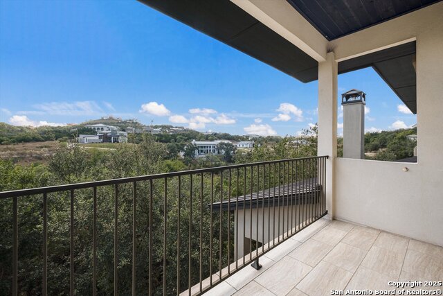 Image 27 of 41 For 10046 Ivory Cyn