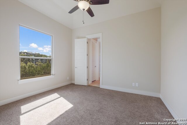 Image 30 of 41 For 10046 Ivory Cyn