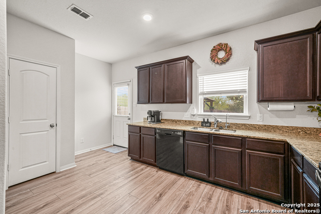 Image 21 of 38 For 15210 Snug Harbor