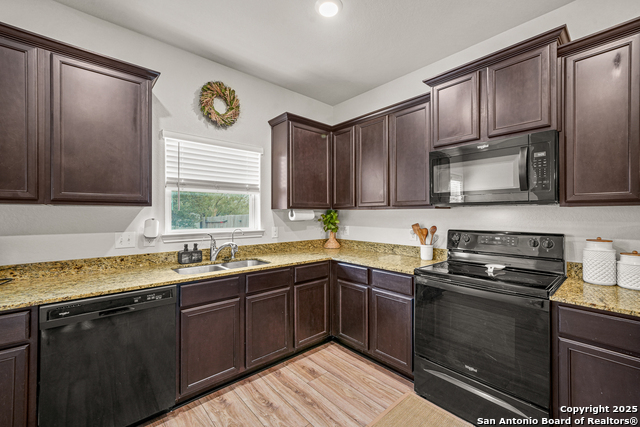 Image 22 of 38 For 15210 Snug Harbor