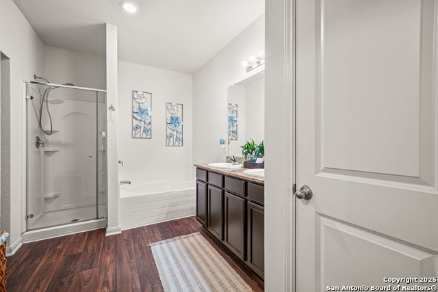 Image 25 of 38 For 15210 Snug Harbor