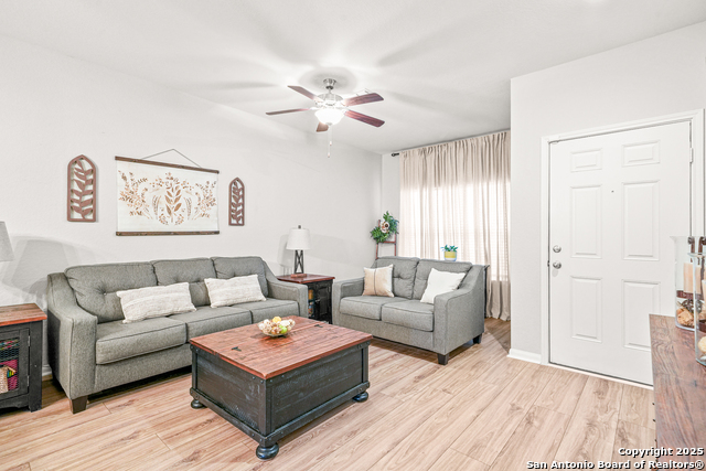 Image 6 of 38 For 15210 Snug Harbor