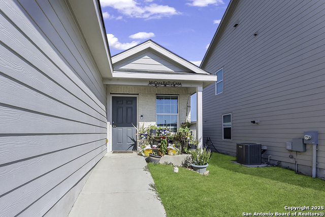 Image 2 of 21 For 5610 Dewberry Run