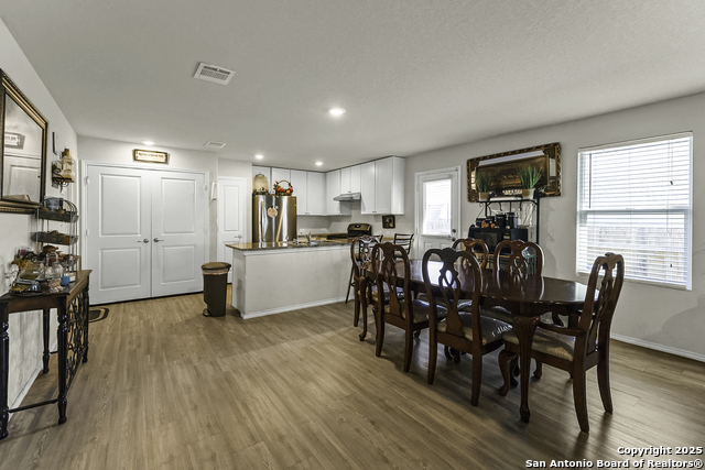 Image 4 of 21 For 5610 Dewberry Run