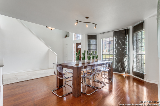 Image 5 of 28 For 25011 Earthstone