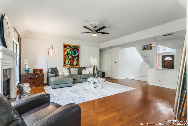 Image 8 of 28 For 25011 Earthstone