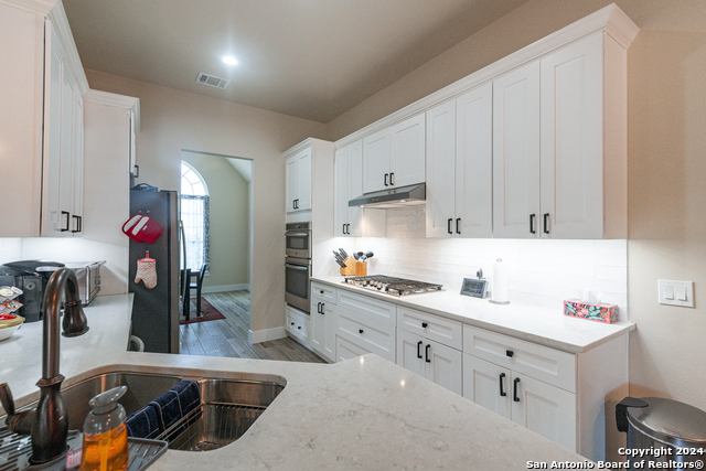 Image 11 of 41 For 924 Rhinestone