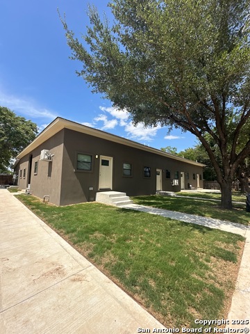 Details for 1912 14th  6, Hondo, TX 78861