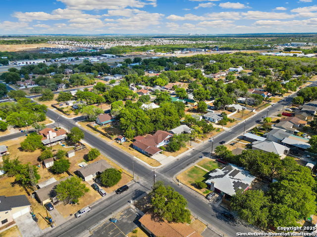 Image 29 of 30 For 2802 Irwin
