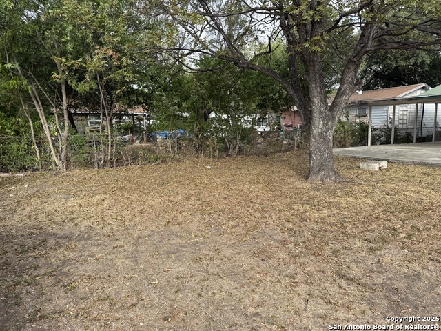 Image 6 of 22 For 910 Menefee