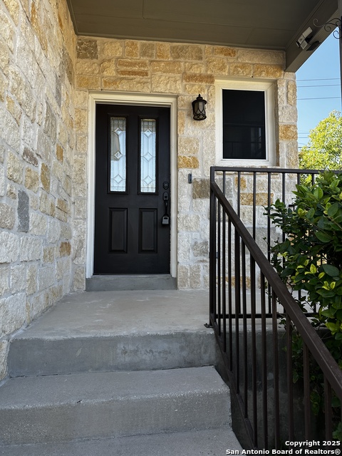 Image 2 of 34 For 21919 Goldcrest