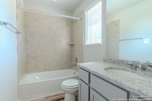 Image 18 of 25 For 736 Abigail Alley