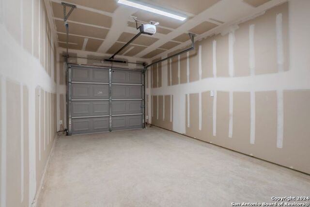 Image 23 of 25 For 736 Abigail Alley