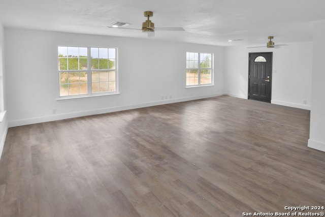 Image 22 of 27 For 19007 Pleasanton