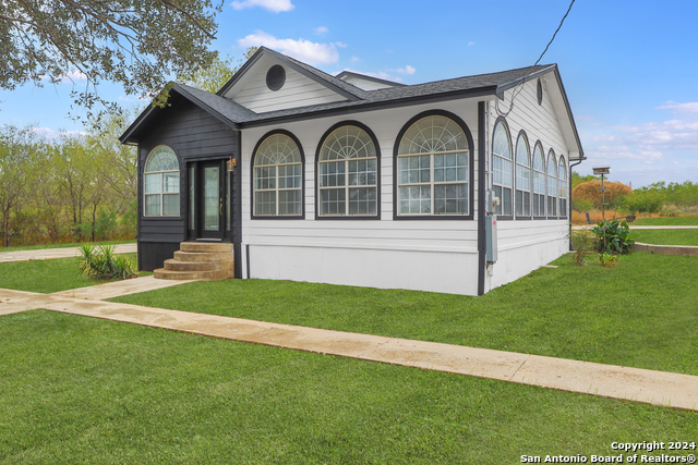 Image 3 of 27 For 19007 Pleasanton