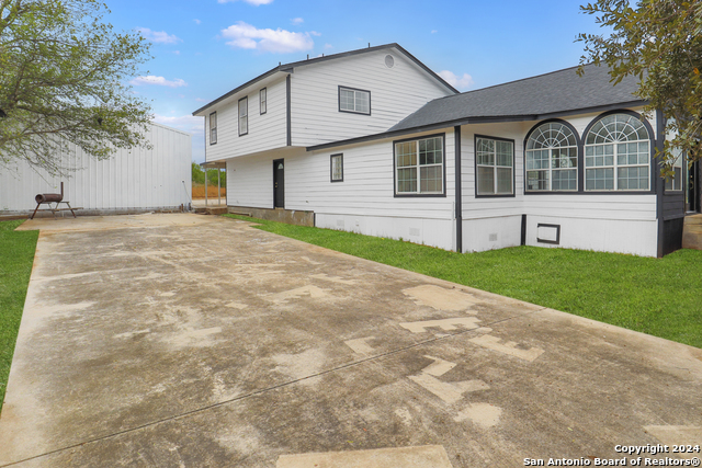 Image 5 of 27 For 19007 Pleasanton