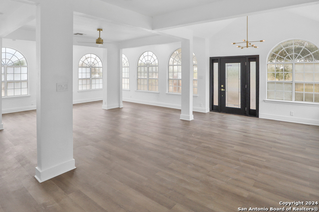 Image 9 of 27 For 19007 Pleasanton