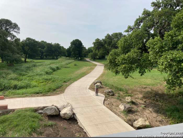 Listing photo id 30 for 9627 Wildwood Ridge