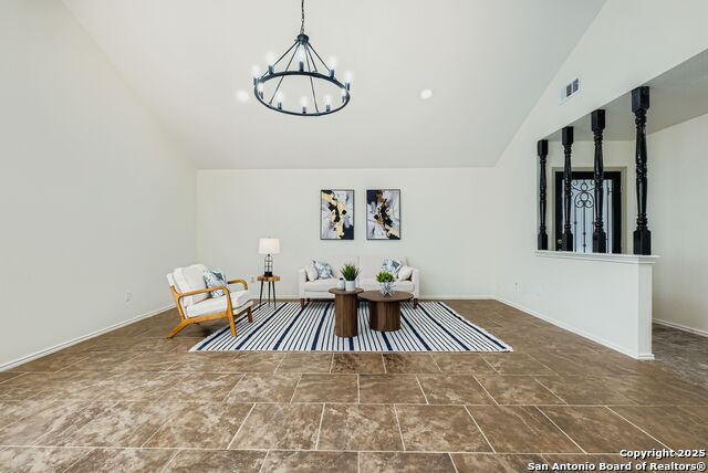 Listing photo id 6 for 9627 Wildwood Ridge