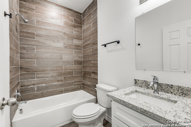 Image 25 of 25 For 1835 Poplar W 401