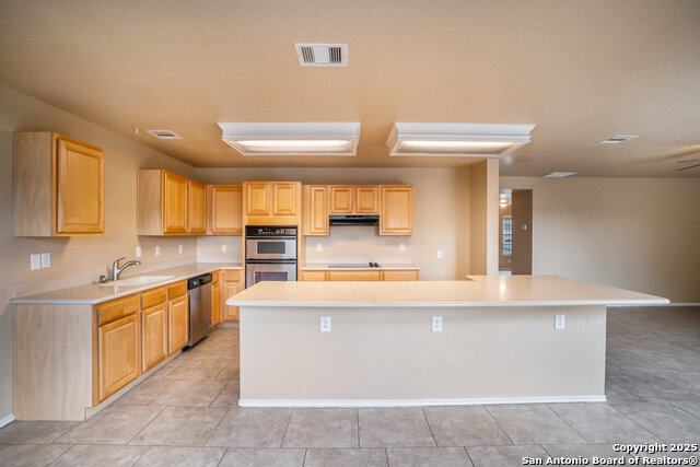 Image 8 of 26 For 6030 Higbee