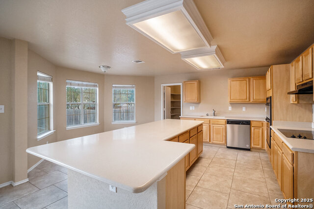 Image 9 of 26 For 6030 Higbee