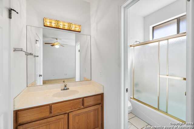 Listing photo id 21 for 100 Braeburn Cir