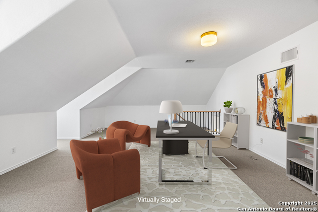 Listing photo id 31 for 100 Braeburn Cir