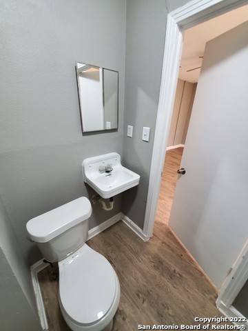 Image 14 of 31 For 400 Pfeil St