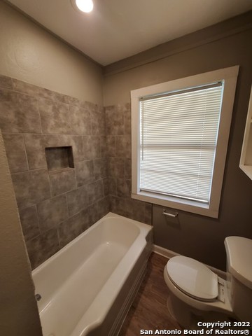 Image 20 of 31 For 400 Pfeil St