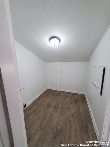 Image 8 of 31 For 400 Pfeil St