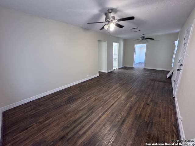 Image 3 of 10 For 1534 Elsmere