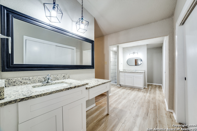 Image 22 of 25 For 11411 Woollcott