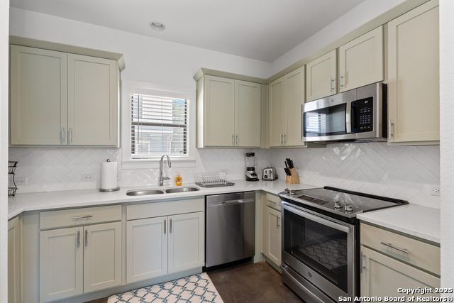 Image 10 of 32 For 210 Utah  Unit 701