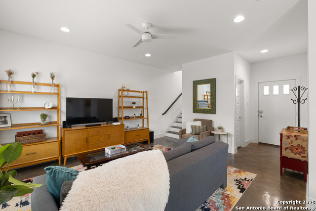 Image 5 of 32 For 210 Utah  Unit 701