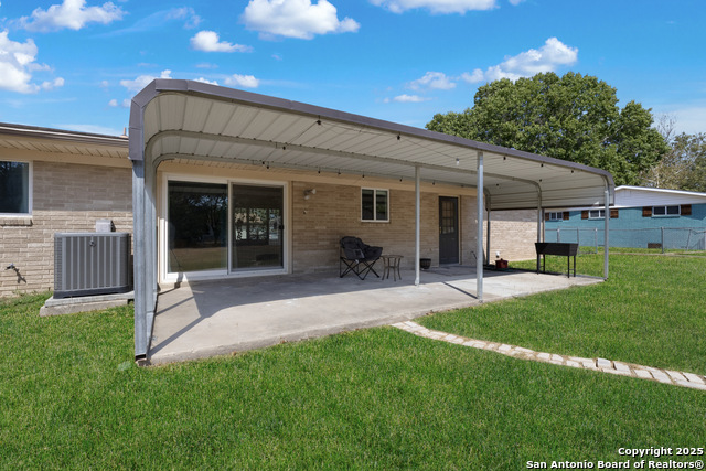 Image 21 of 36 For 1228 Rivercrest