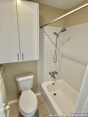 Listing photo id 10 for 235 Silver Sands 4