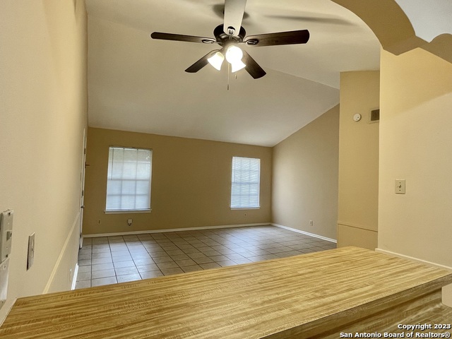 Listing photo id 5 for 235 Silver Sands 4