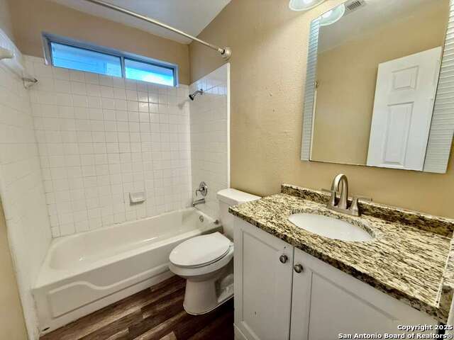 Image 7 of 14 For 8927 Gill