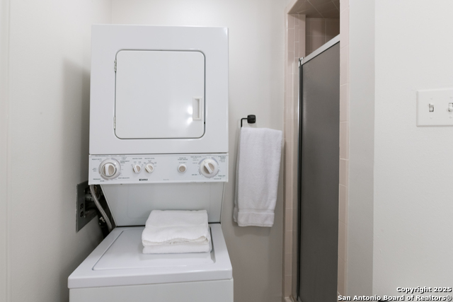 Listing photo id 19 for 4001 New Braunfels N 306