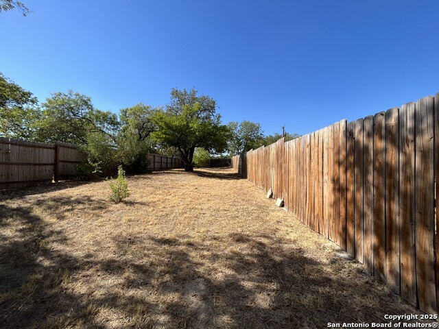 Image 25 of 30 For 14409 Edgemont St