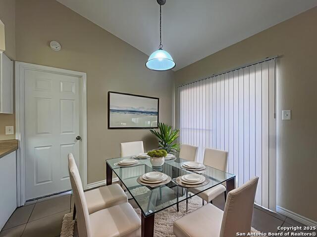Image 3 of 30 For 14409 Edgemont St