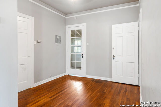 Image 11 of 20 For 336 East Lullwood Ave  3