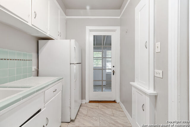 Image 5 of 20 For 336 East Lullwood Ave  3