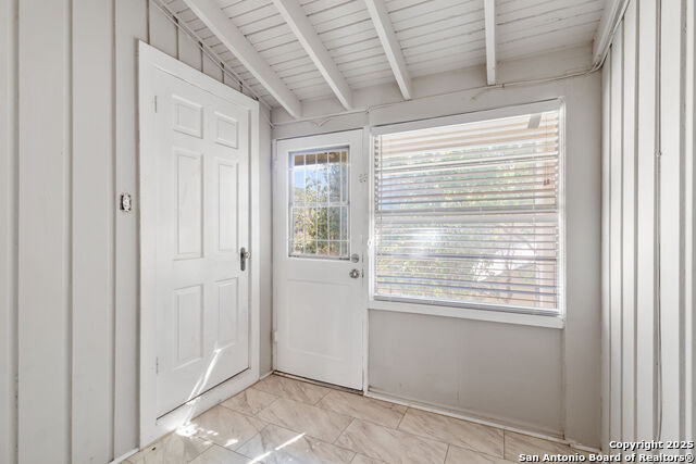 Image 7 of 20 For 336 East Lullwood Ave  3