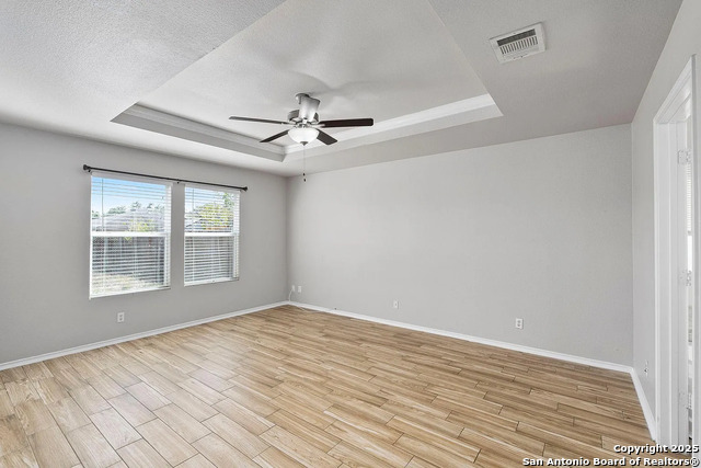 Image 10 of 26 For 4006 Wisteria Way