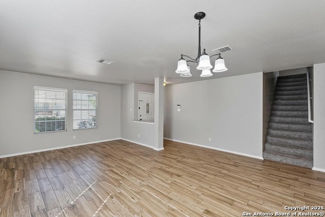 Image 19 of 26 For 4006 Wisteria Way