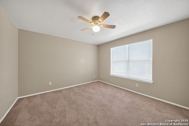 Image 32 of 37 For 8859 Kestrel Oak